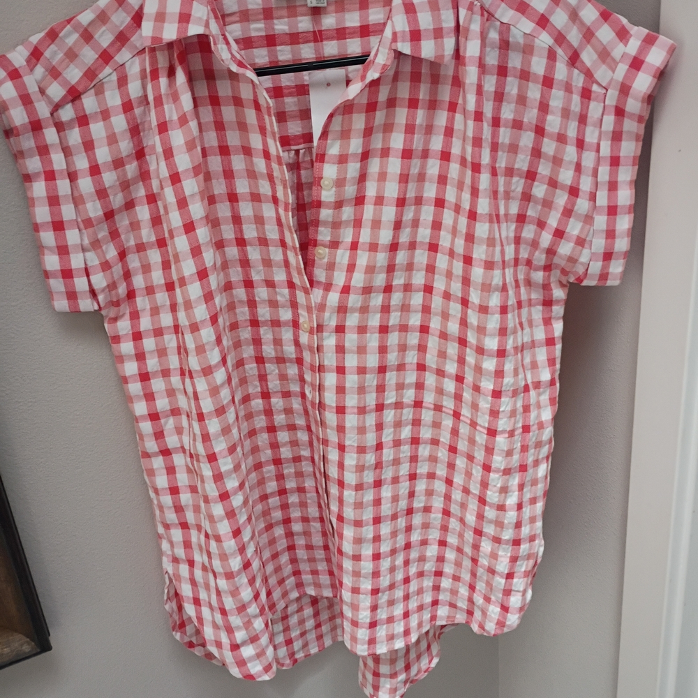 Red and White Checkered Short Sleeve Shirt